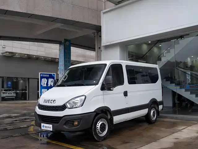  Iveco Iveco Daily 2021 2.0T Manual Chaorui Short Wheelbase Low Roof Sliding Door F1A