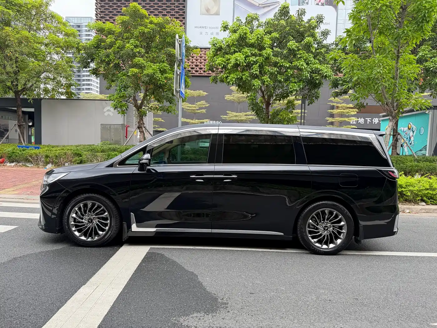 Voyah Auto Voyah Dreamer 2022 Low-carbon Dream+Smart Package фото 6