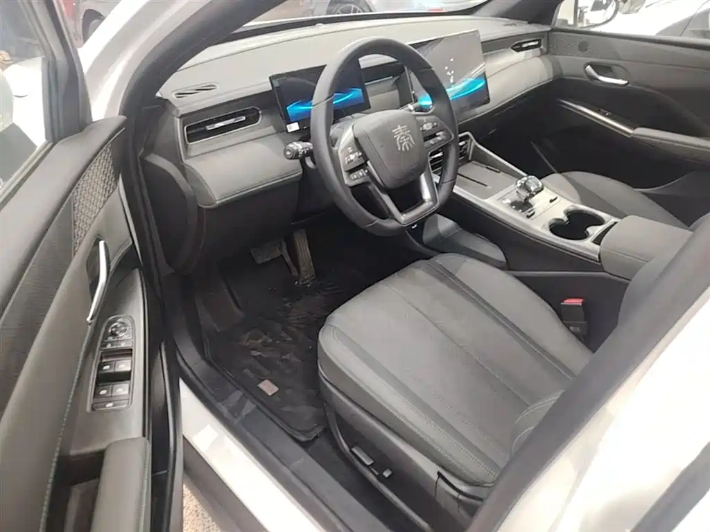 BYD Qin PLUS 2025 DM-i Smart Drive Edition 120KM Surpassing Type фото 16