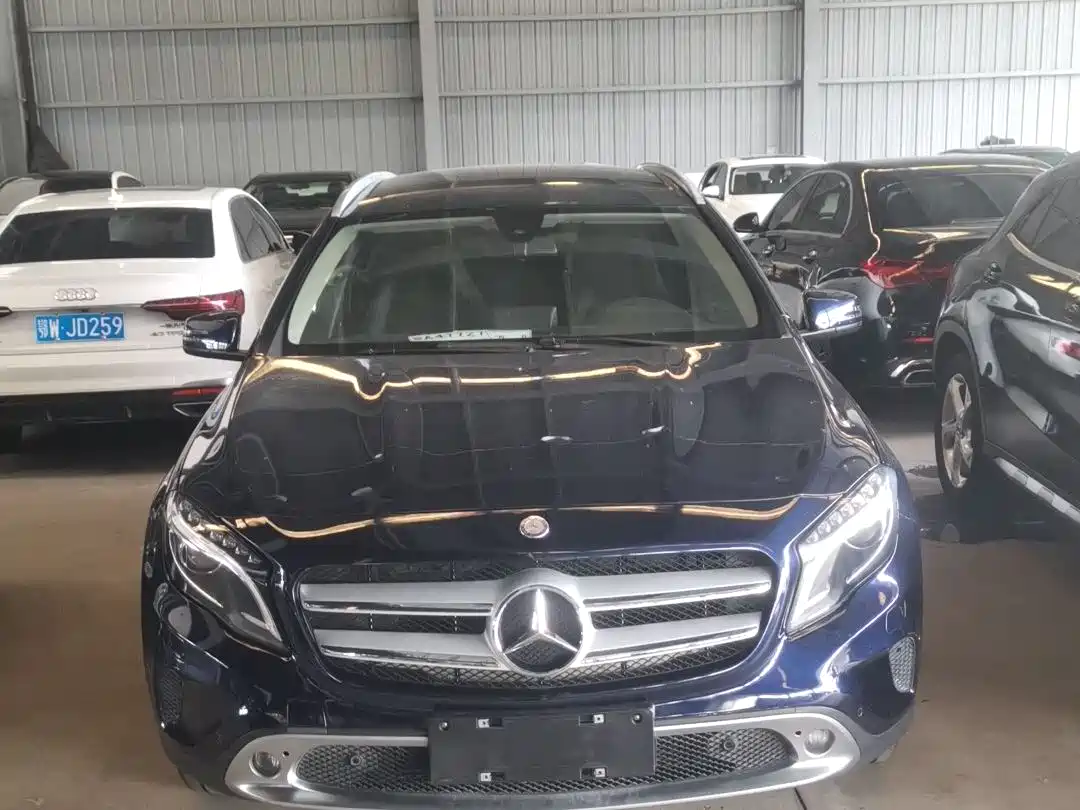 Mercedes-Benz GLA 2016 GLA 200 Dynamic фото 3