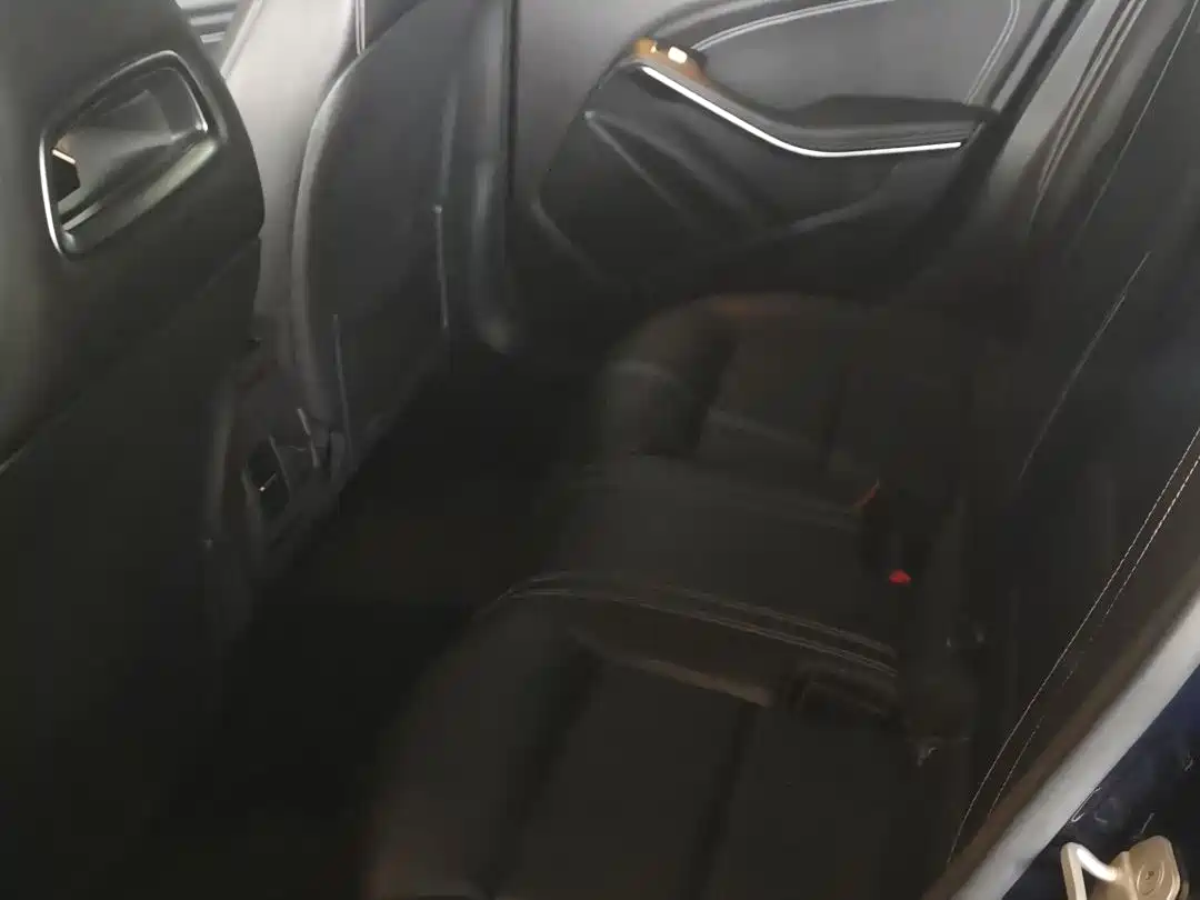 Mercedes-Benz GLA 2016 GLA 200 Dynamic фото 12