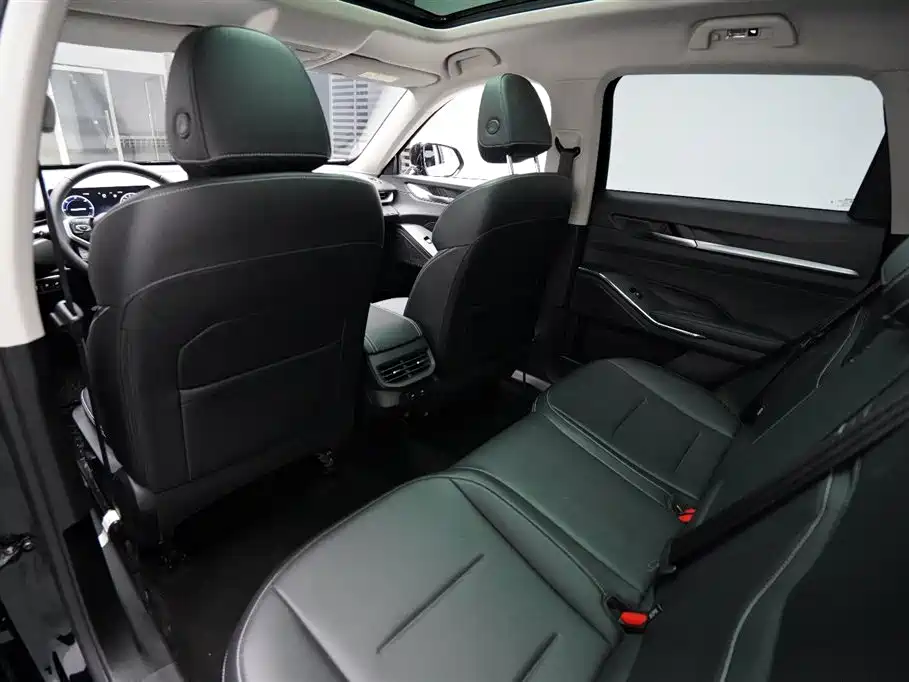 Haval H6 New Energy 2023 DHT-PHEV 110KM Smooth Edition фото 12