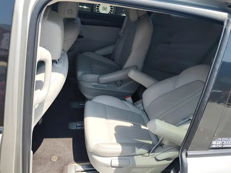 Buick GL8 2020 Model ES Landglory 653T Premium фото 11