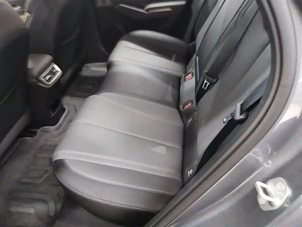 BYD Qin L 2025 DM-i Smart Drive Edition 120KM Surpassing фото 17