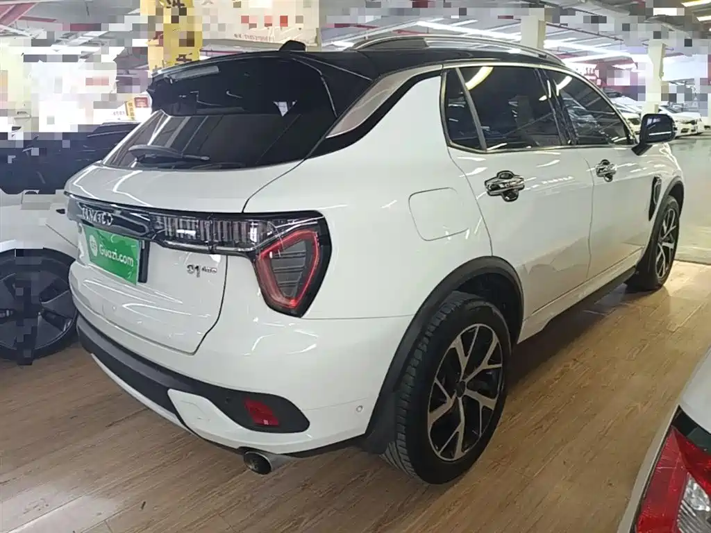 Lynk & Co 01 2017 2.0T AWD Pro фото 7