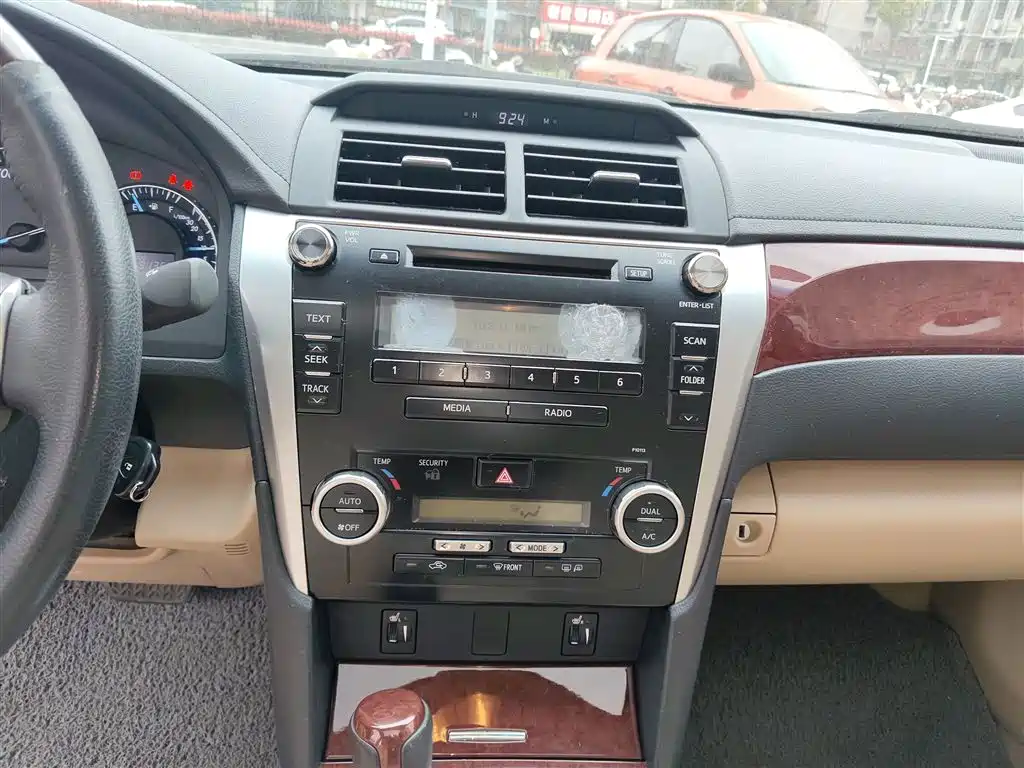 Toyota Camry 2013 2.0G Comfort фото 13