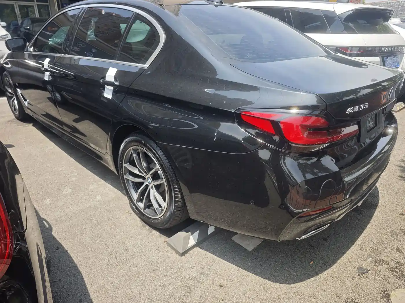 BMW 5 Series 2021 525Li M Sport Package фото 4