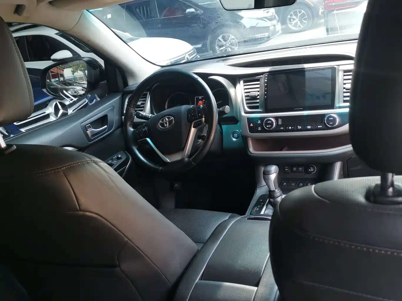 Toyota Highlander 2018 2.0T 4WD Luxury 7-seater China VI фото 10