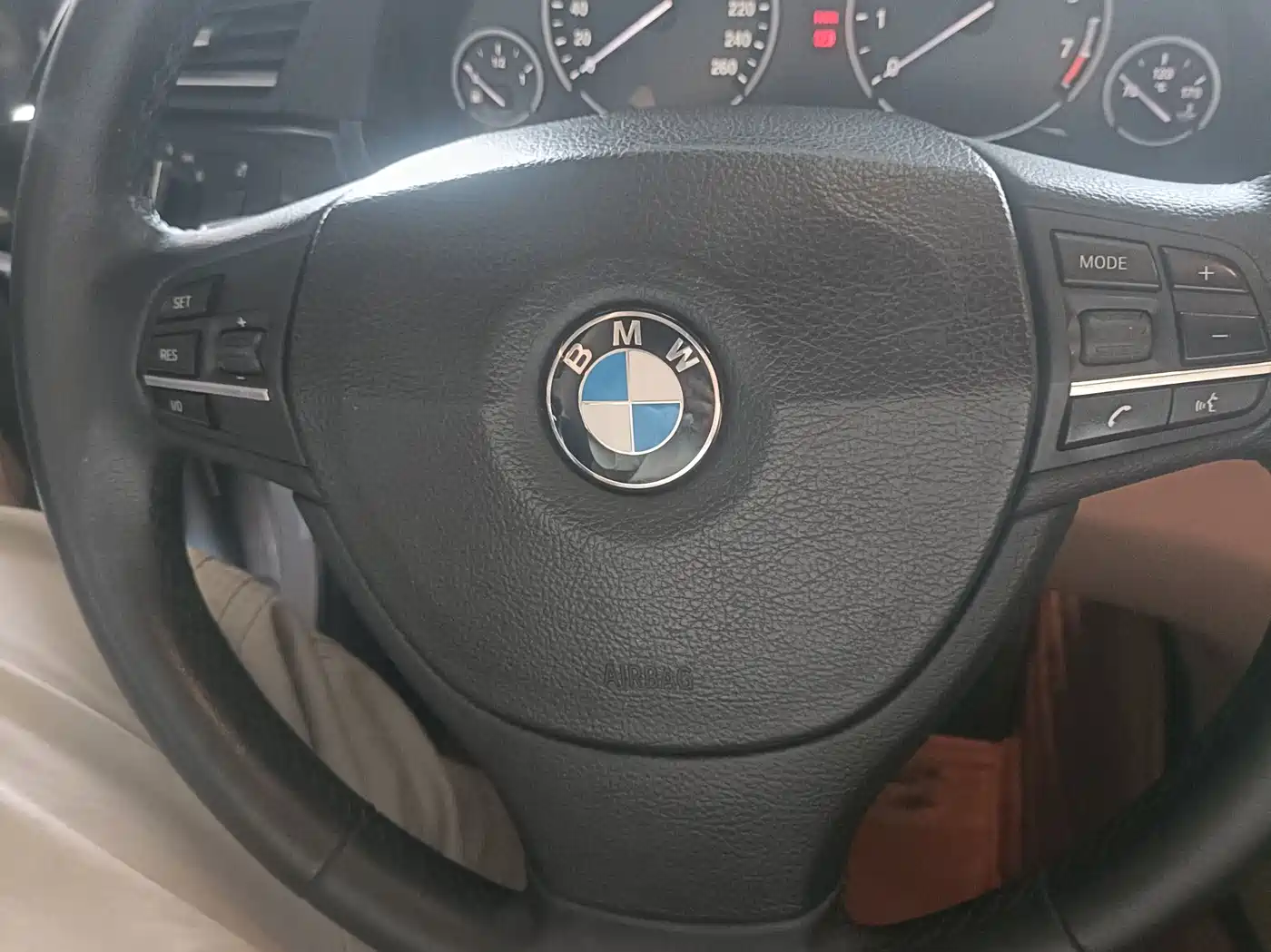 BMW 7 Series 2011 740Li Steinway Limited Edition фото 8