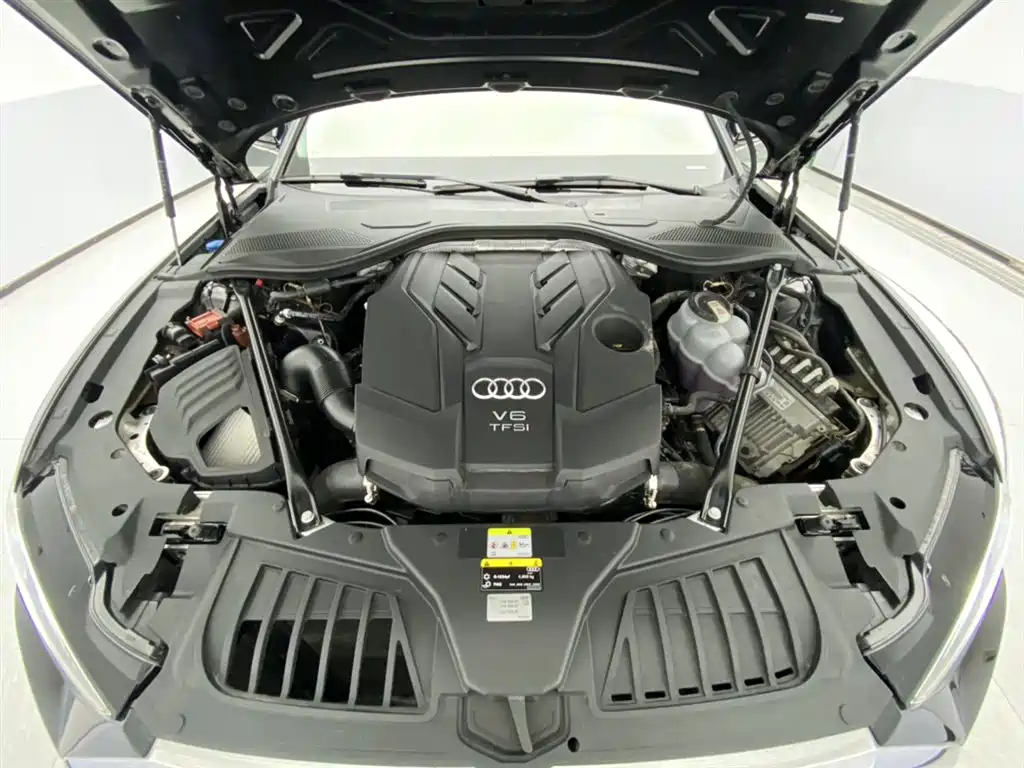 Audi A8 2022 A8L 50 TFSI quattro Comfort Collector's Edition фото 12