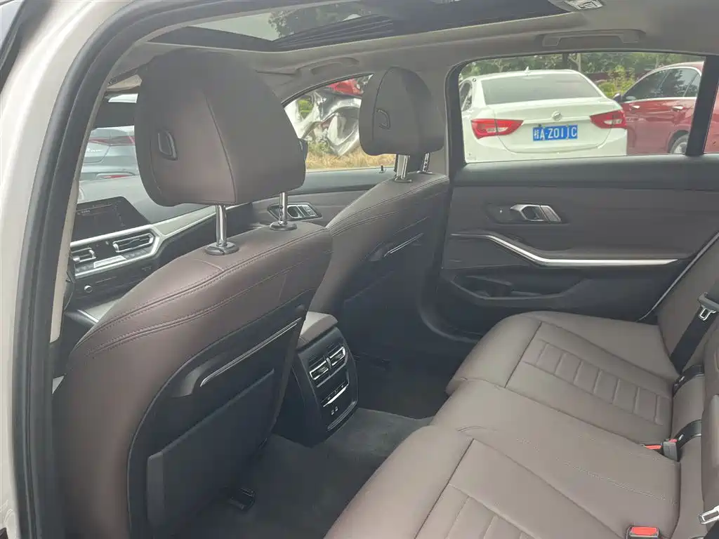 BMW 3 Series 2020 Facelift 325Li M Sport Night Edition фото 21