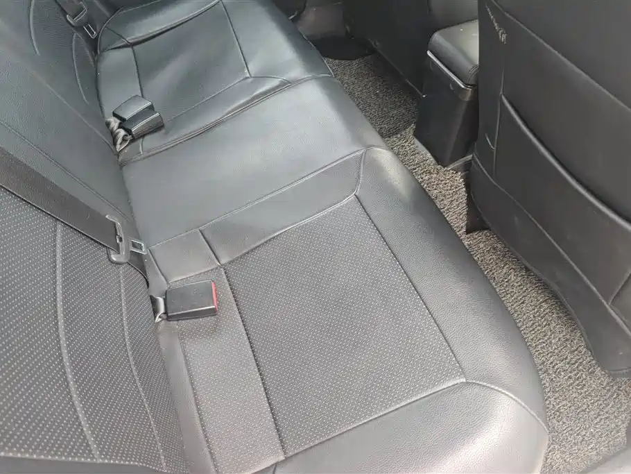 Volkswagen Polo 2016 1.6L Automatic Comfort фото 11