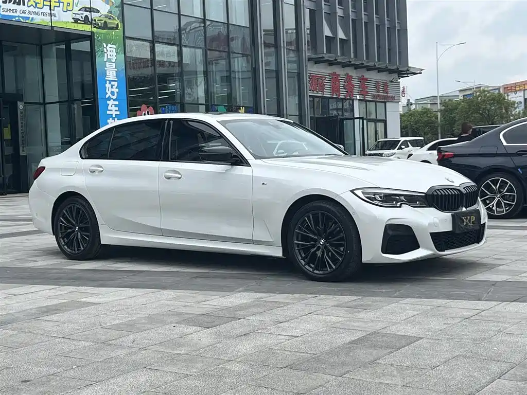 BMW 3 Series 2020 Facelift 325Li M Sport Night Edition фото 5