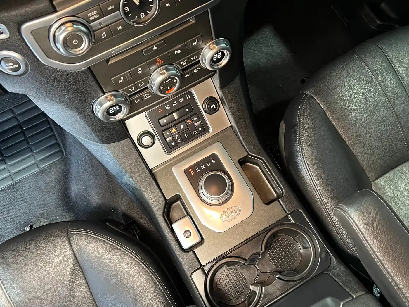 Land Rover Discovery 2016 3.0 SC Gloss Black Collector's Edition HSE фото 15