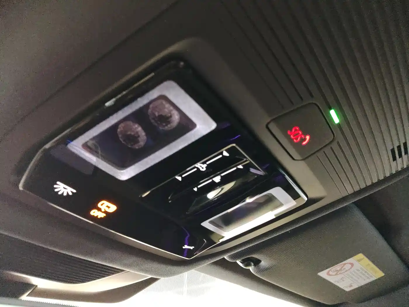 Volkswagen Passat 2025 Model Pro 380TSI Starlight Dragon Premium Edition фото 5