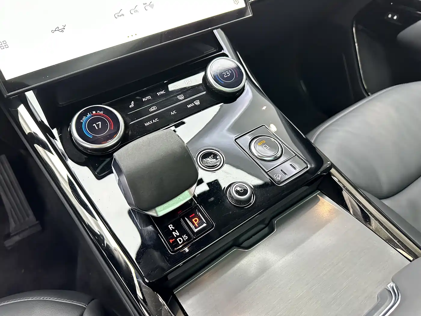 Land Rover Range Rover Sport 2023 360PS S фото 8