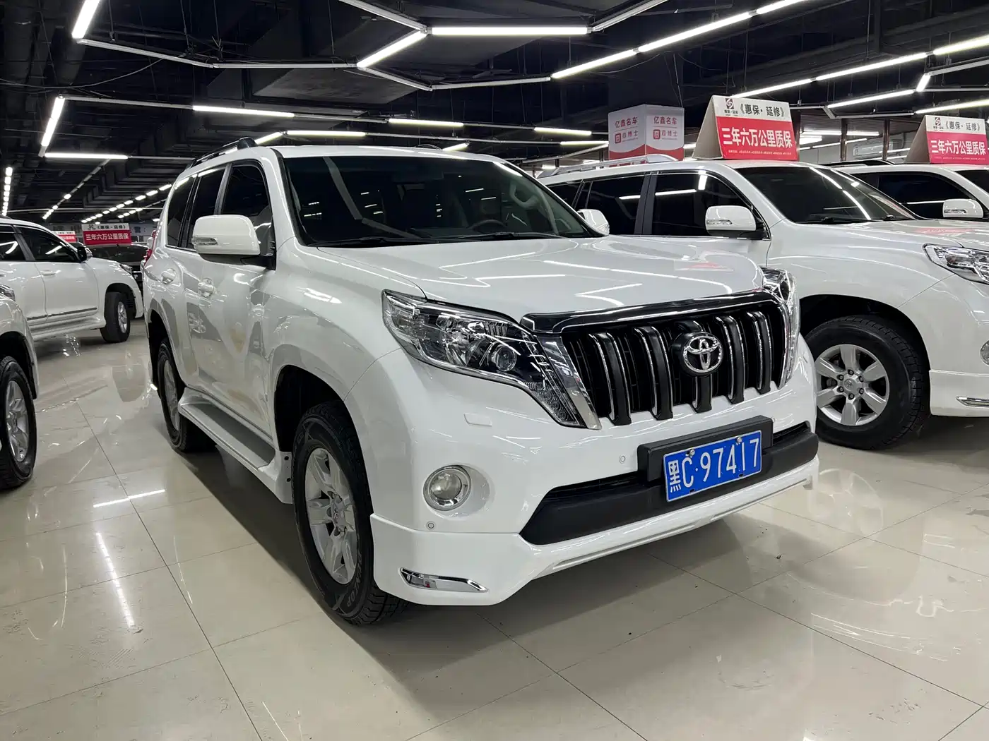 Toyota Prado 2014 4.0L Automatic TX-L фото 3