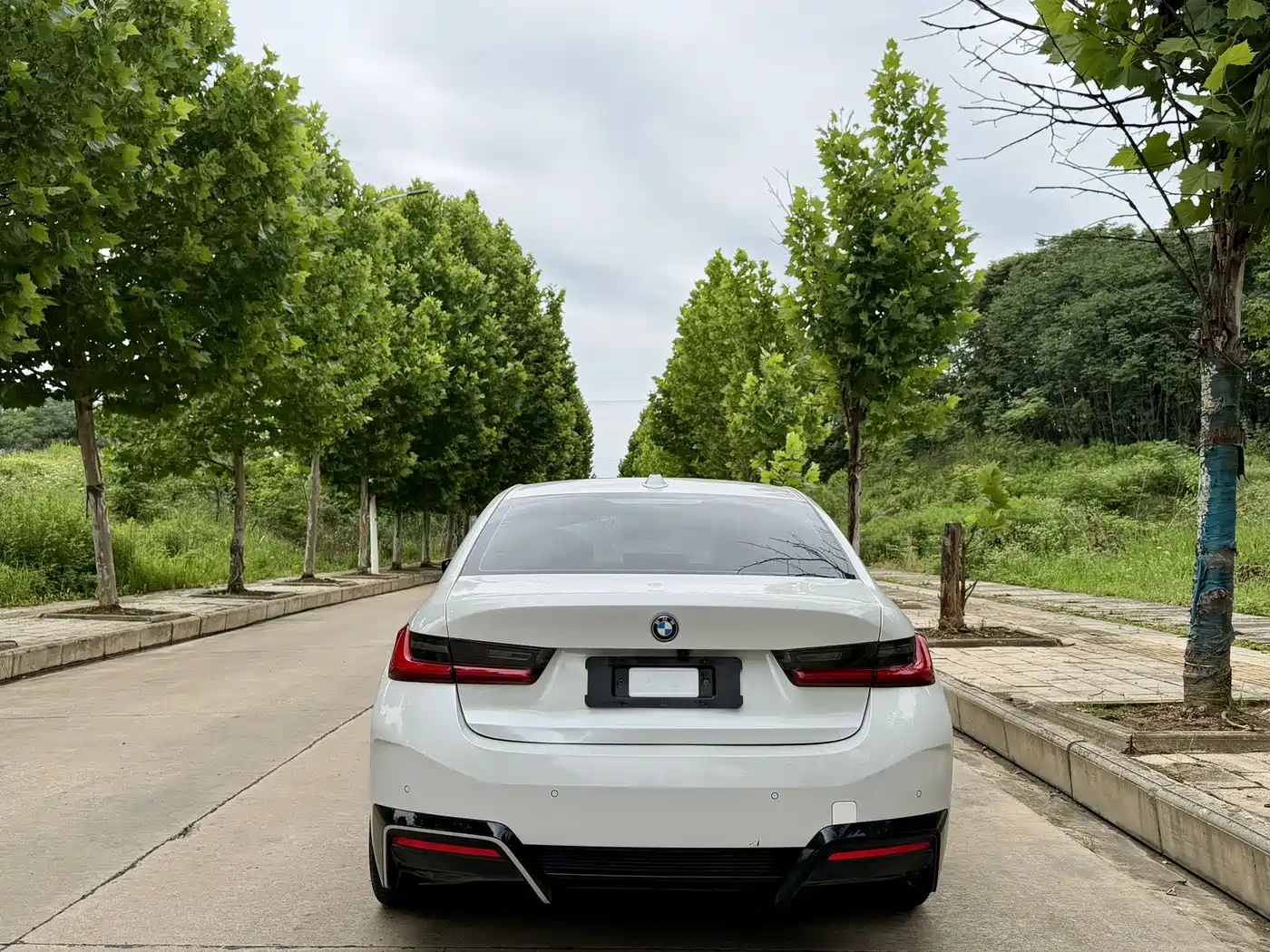 BMW i3 2022 eDrive 35 L фото 7