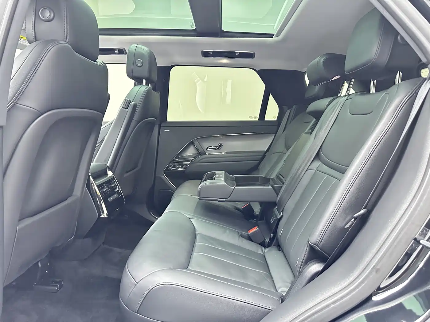 Land Rover Range Rover Sport 2023 360PS S фото 10