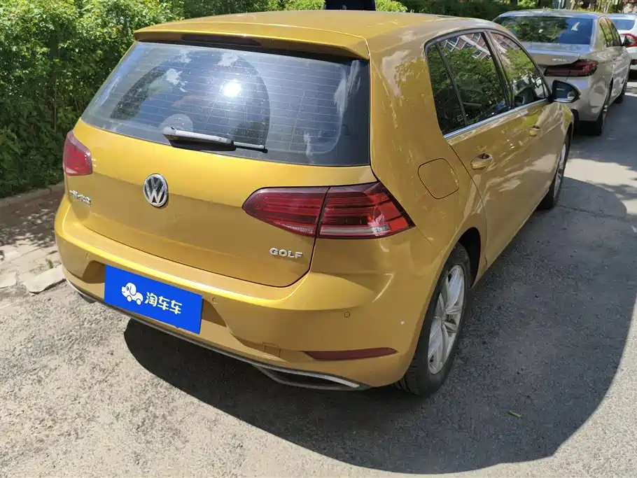 Volkswagen Golf 2018 1.6L Automatic Comfort фото 3