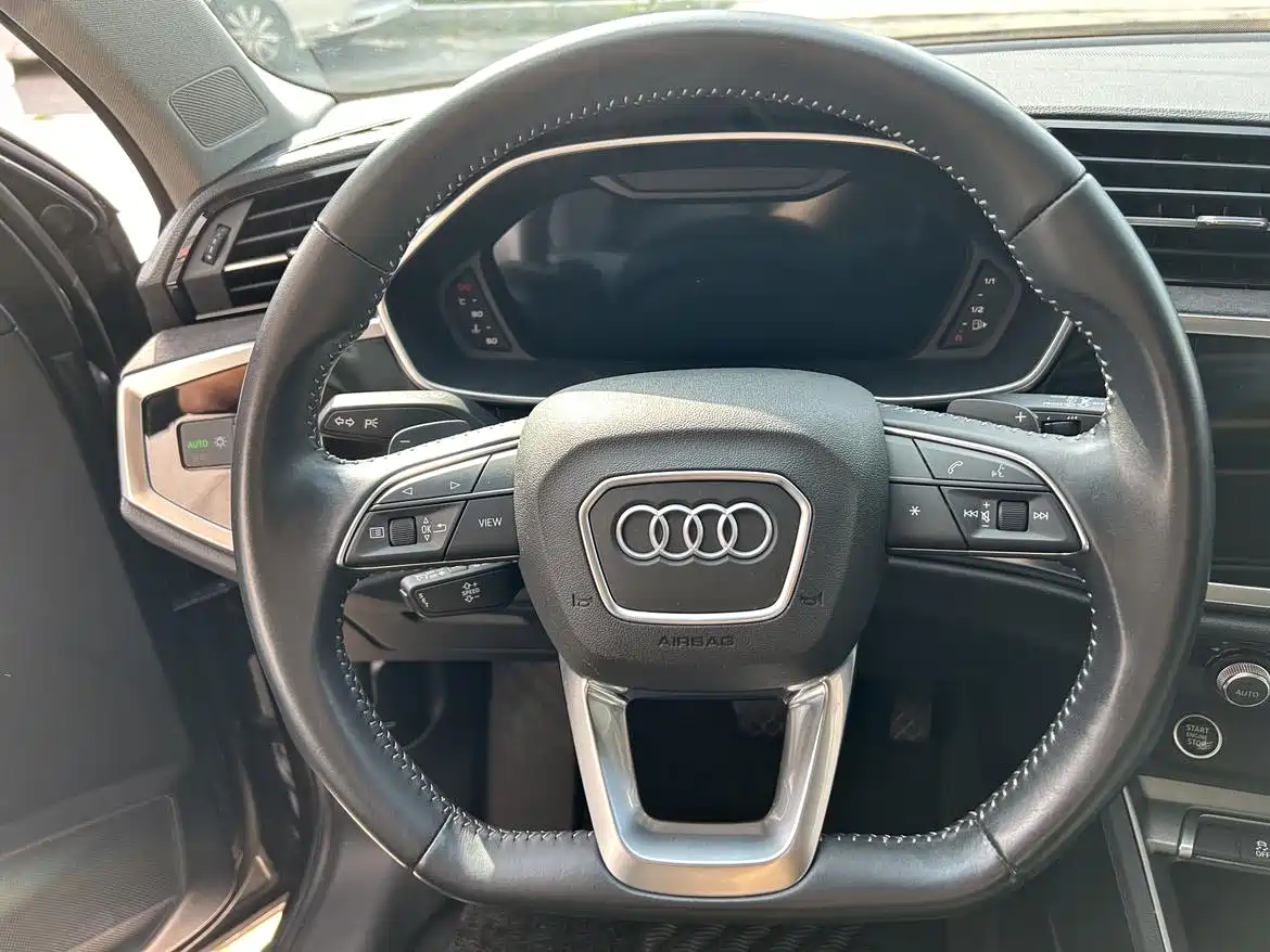 Audi Q3 2023 35 TFSI Fashion Dynamic (1.4T) фото 15