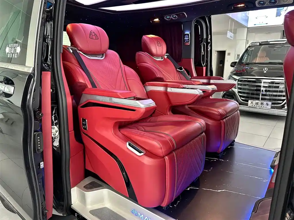 Mercedes-Benz Vito 2021 2.0T Business Edition 7-seater фото 13