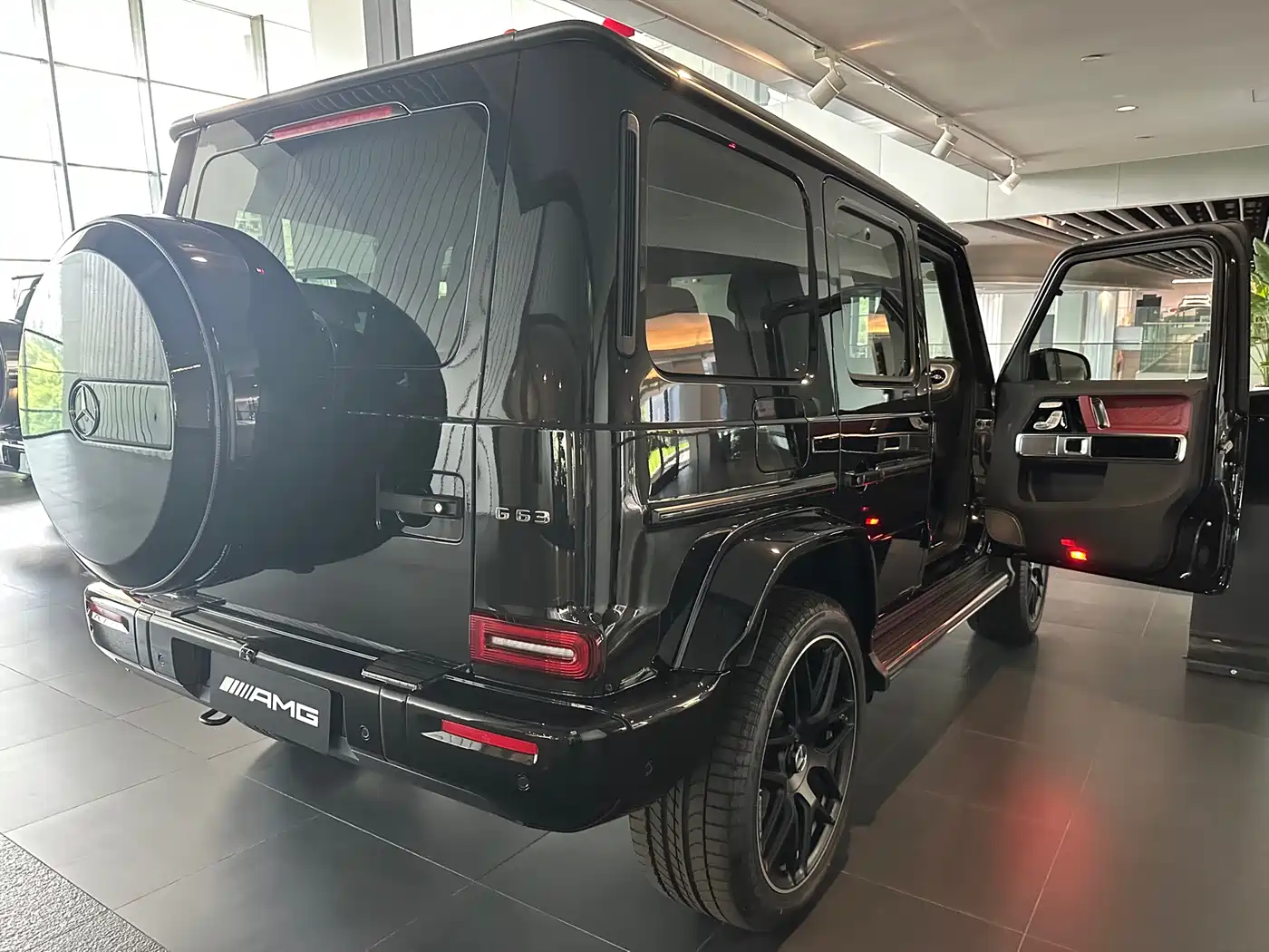 Mercedes-Benz G-Class AMG 2025 AMG G 63 фото 14