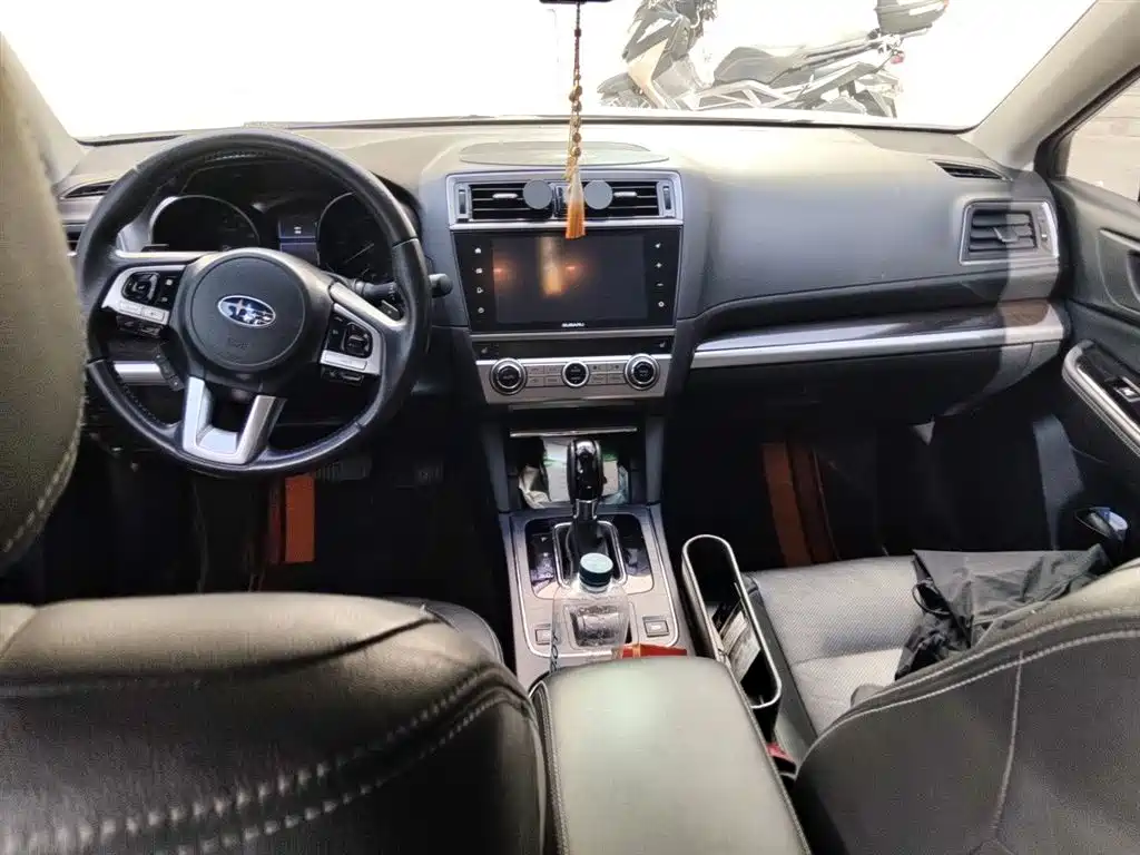 Subaru Outback 2016 2.5i Luxury Navigation Edition фото 6