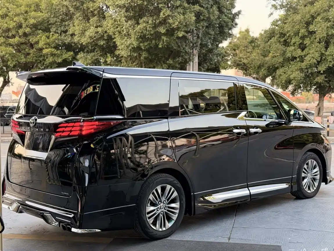 Toyota Alphard 2025 Hybrid 2.5L Prestige Gold Edition фото 5