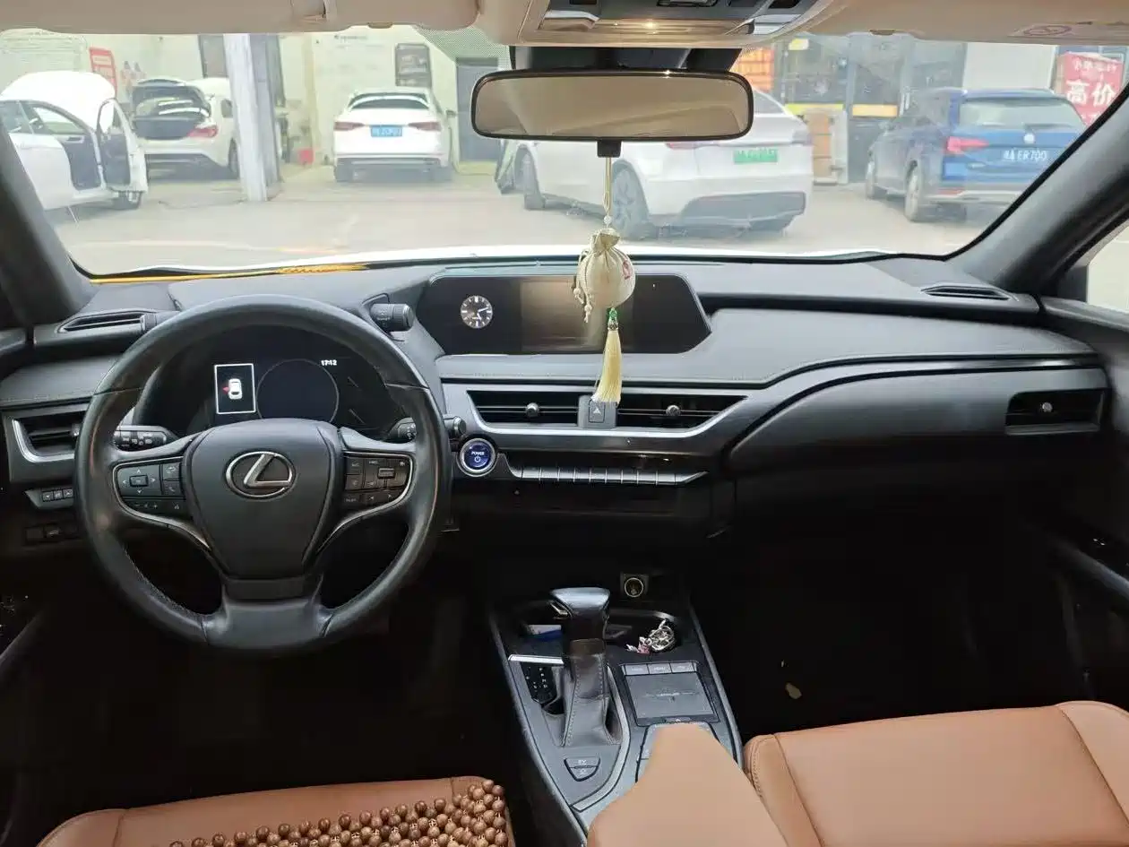 Lexus UX 2020 260h Explore Fun Edition China V фото 5