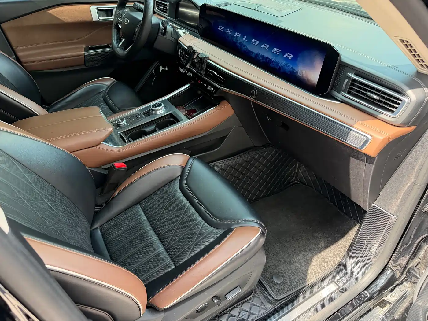 FORD EXPLORER