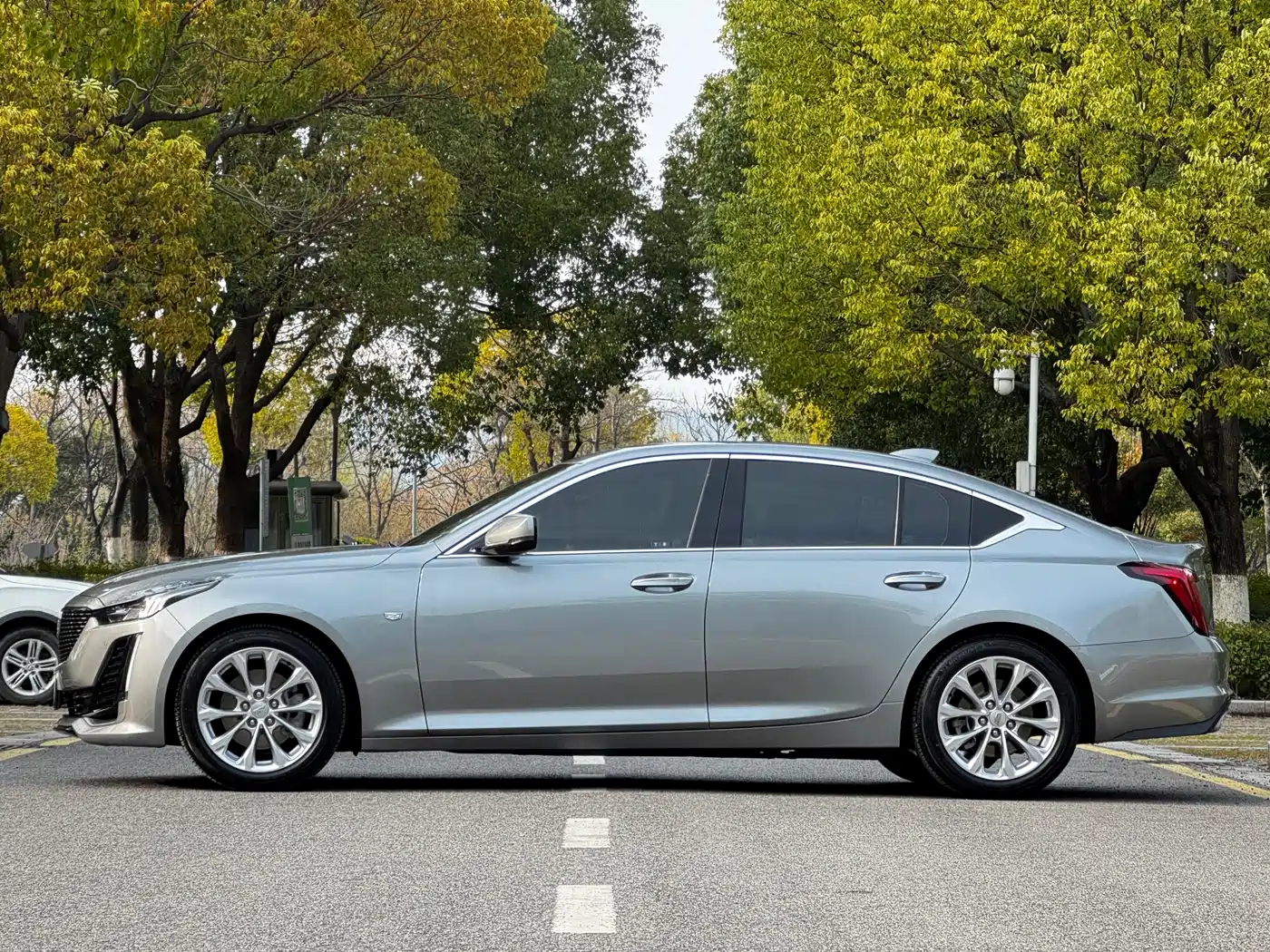 Cadillac CT5 2023 28T Luxury Style (Standard Edition) фото 20