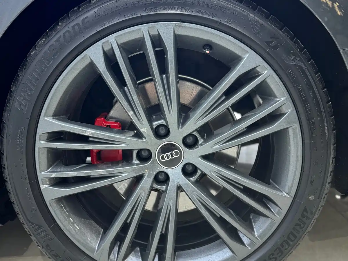 Audi A7 2023 Model 45 TFSI Premium Selection Edition фото 14