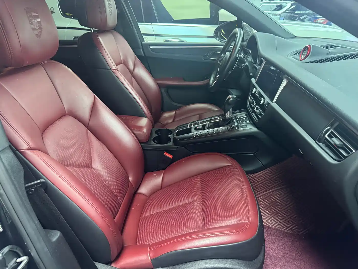 Porsche Macan 2018 Macan 2.0T фото 7