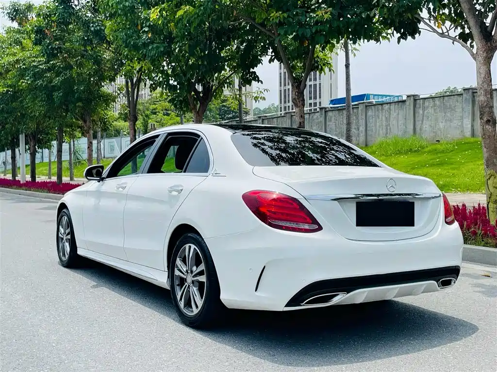 Mercedes-Benz C-Class 2016 C 200 L Sport фото 6