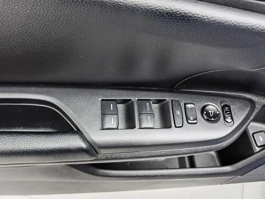 Фото 9 - Honda Civic