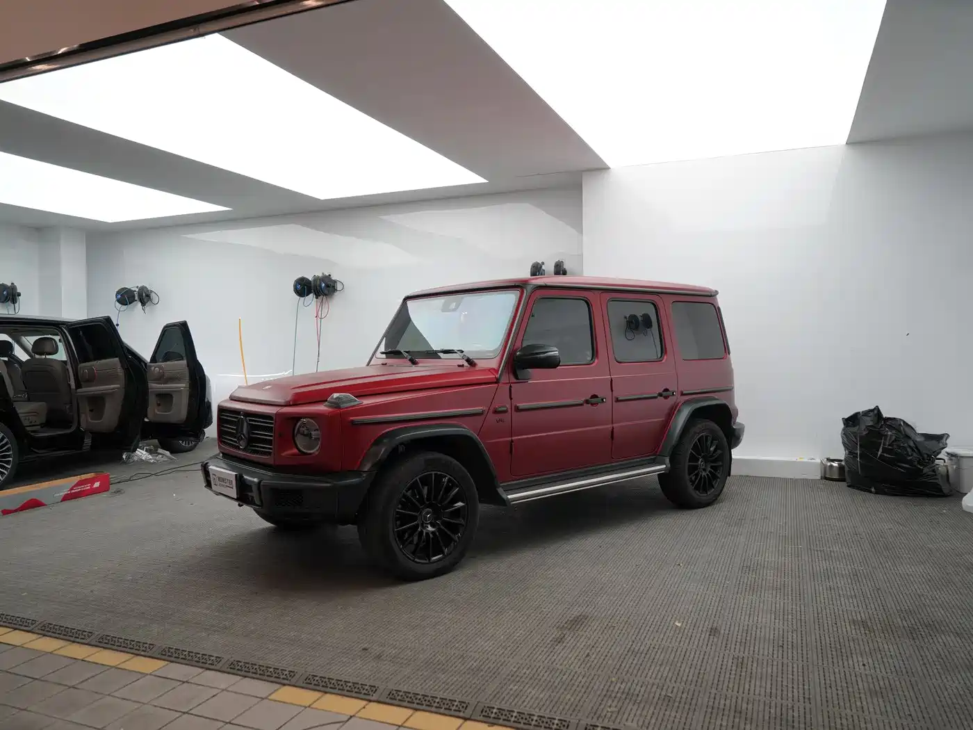 Mercedes-Benz G-Class 2021 G 500 Blazing Flame Special Edition фото 2