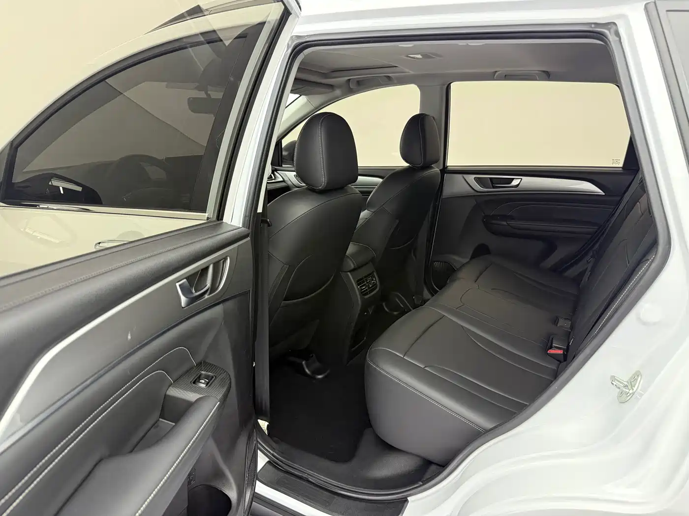 Haval M6 2023 PLUS 1.5T DCT Luxury Smart Connect фото 16