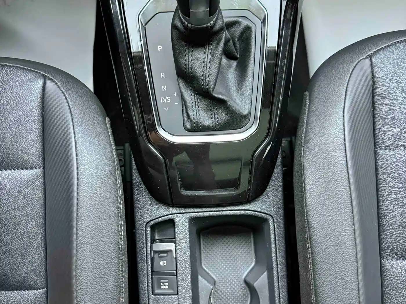 Volkswagen T-ROC 2022 280TSI DSG 2WD Comfort PLUS фото 14