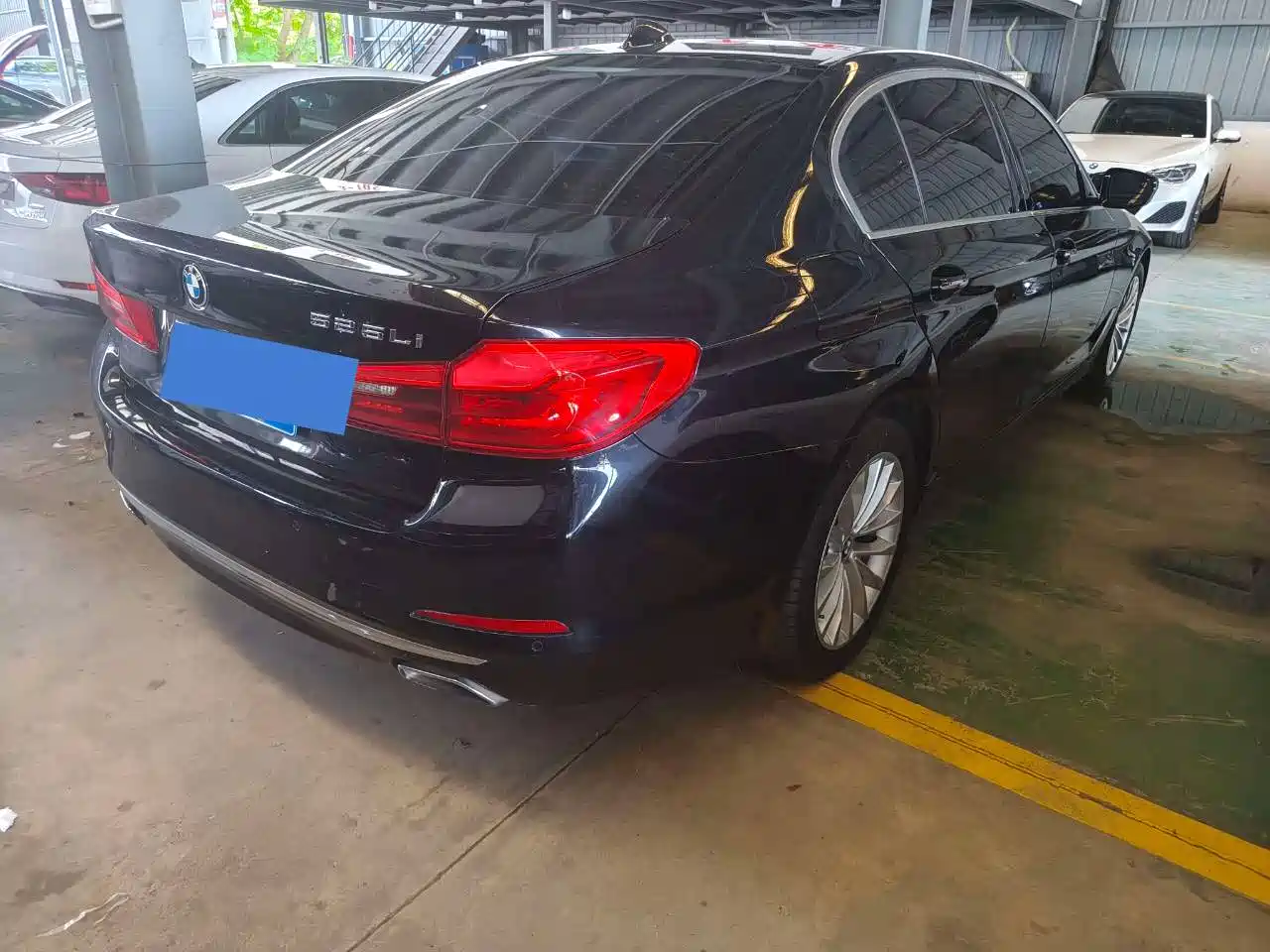 BMW 5 Series 2018 525Li Luxury Package фото 16