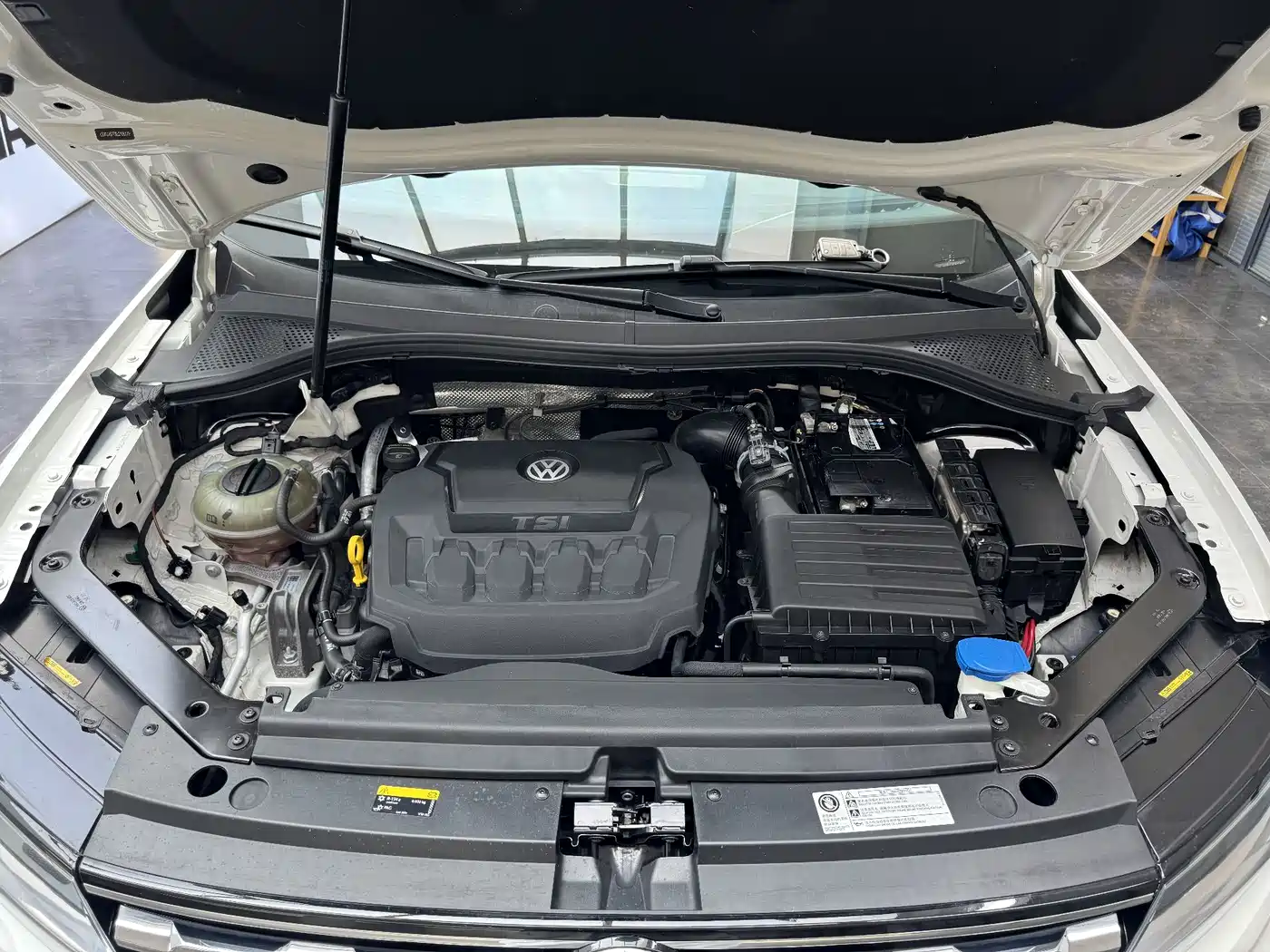 Volkswagen Tiguan L 2020 330TSI Auto 2WD Smart Luxury China VI фото 18