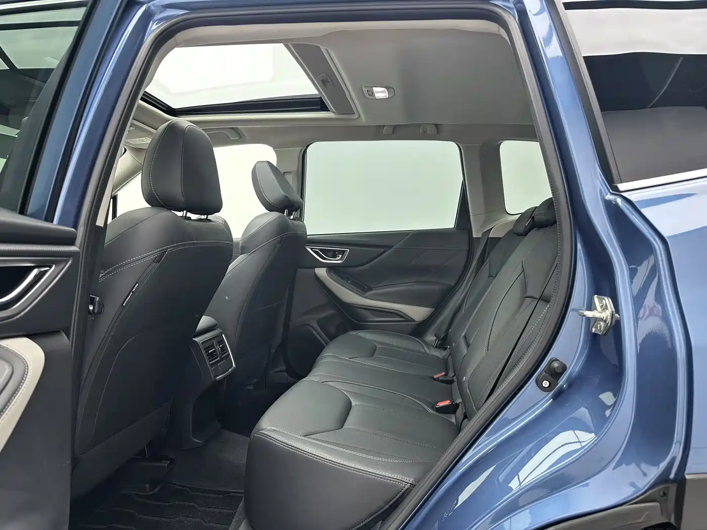 Subaru Forester 2022 2.0i AWD Luxury Edition with EyeSight фото 6