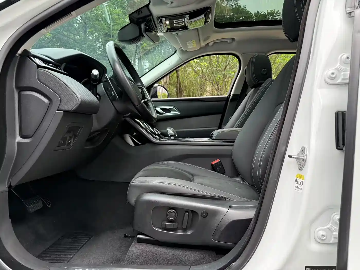 Land Rover Range Rover Velar 2021 P250 фото 13
