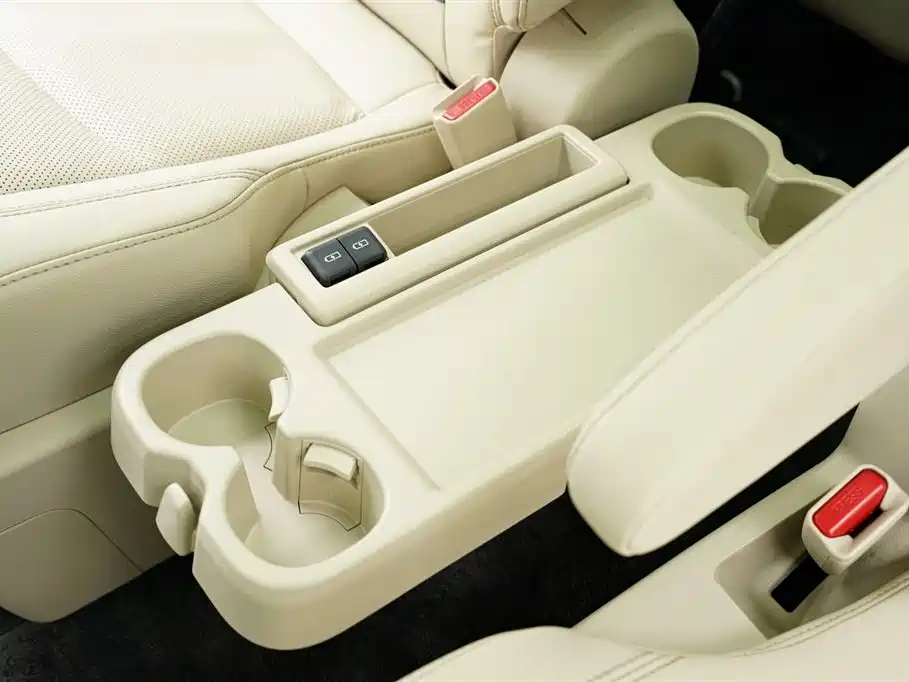 Toyota Sienna 2021 2.5L Hybrid Ultimate Edition фото 13