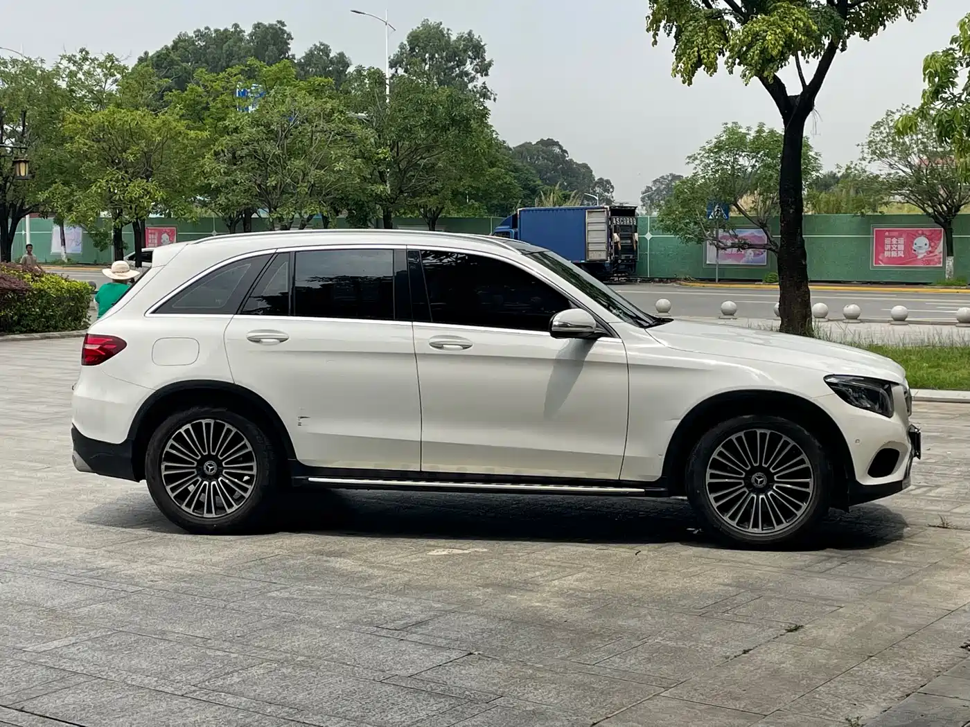 Mercedes-Benz GLC 2018 GLC 200 4MATIC фото 11