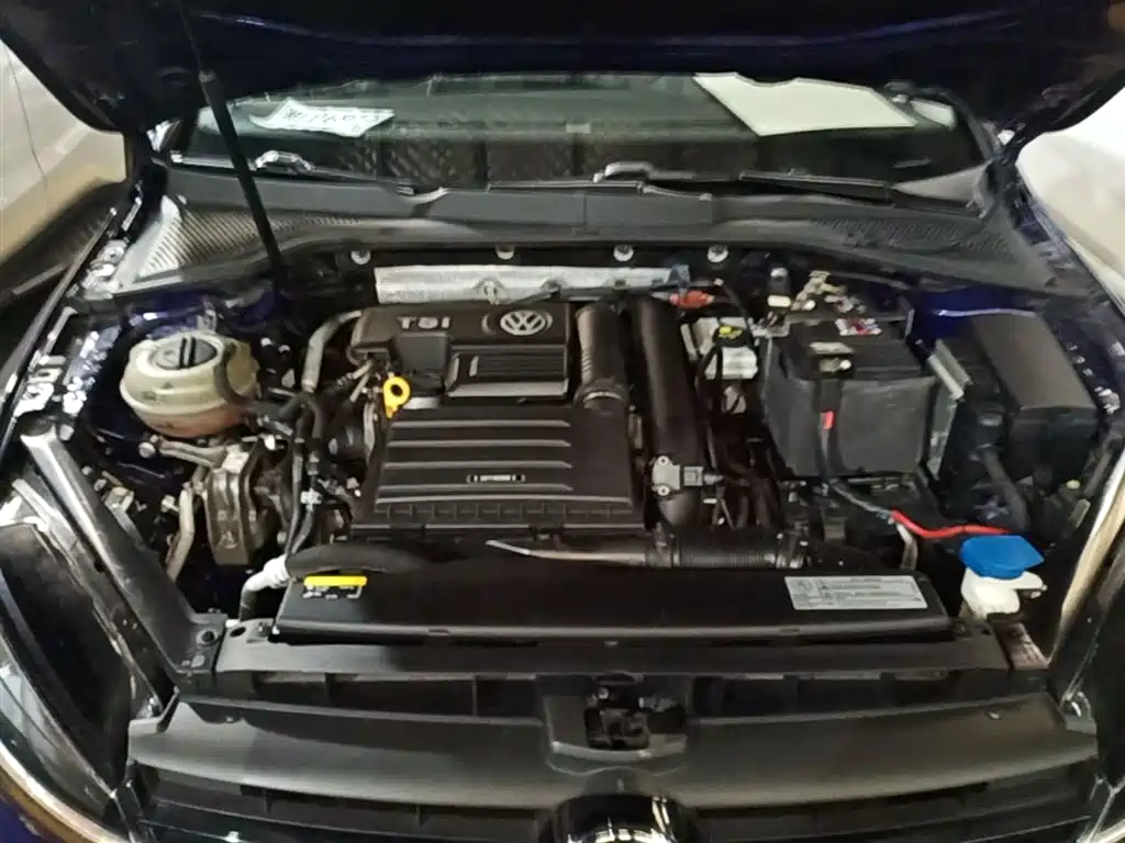 Volkswagen Golf 2018 230TSI Automatic Comfort фото 20