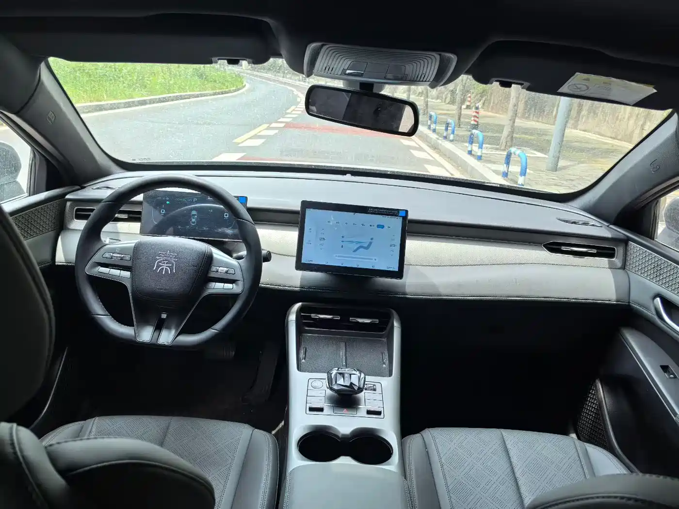BYD Qin PLUS 2025 DM-i Smart Drive Edition 55KM Surpassing Type фото 5