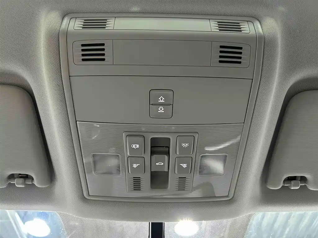 Škoda Karoq 2022 TSI280 Smart Brilliance Edition фото 8