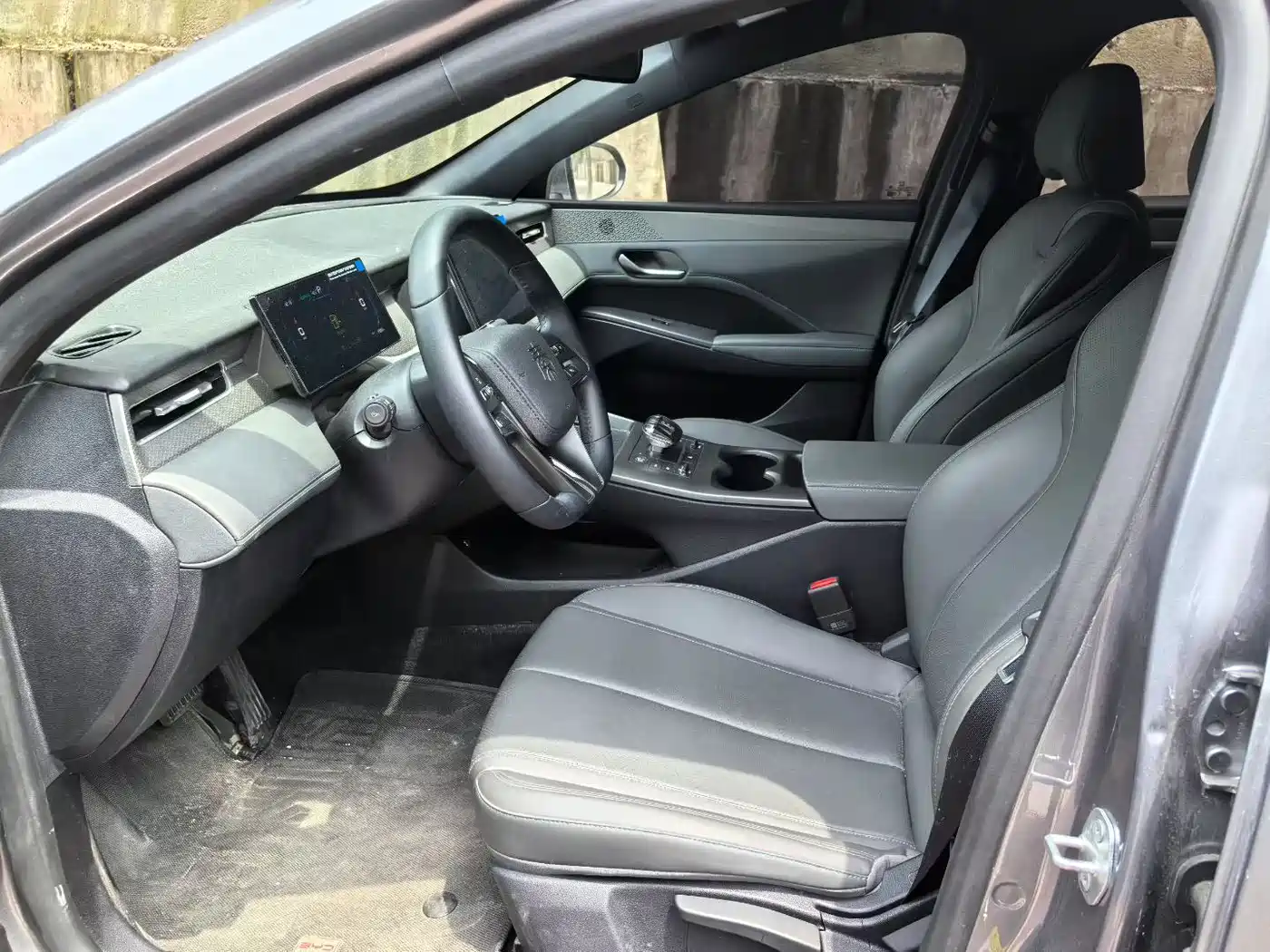 BYD Qin PLUS 2025 DM-i Smart Drive Edition 55KM Surpassing Type фото 4