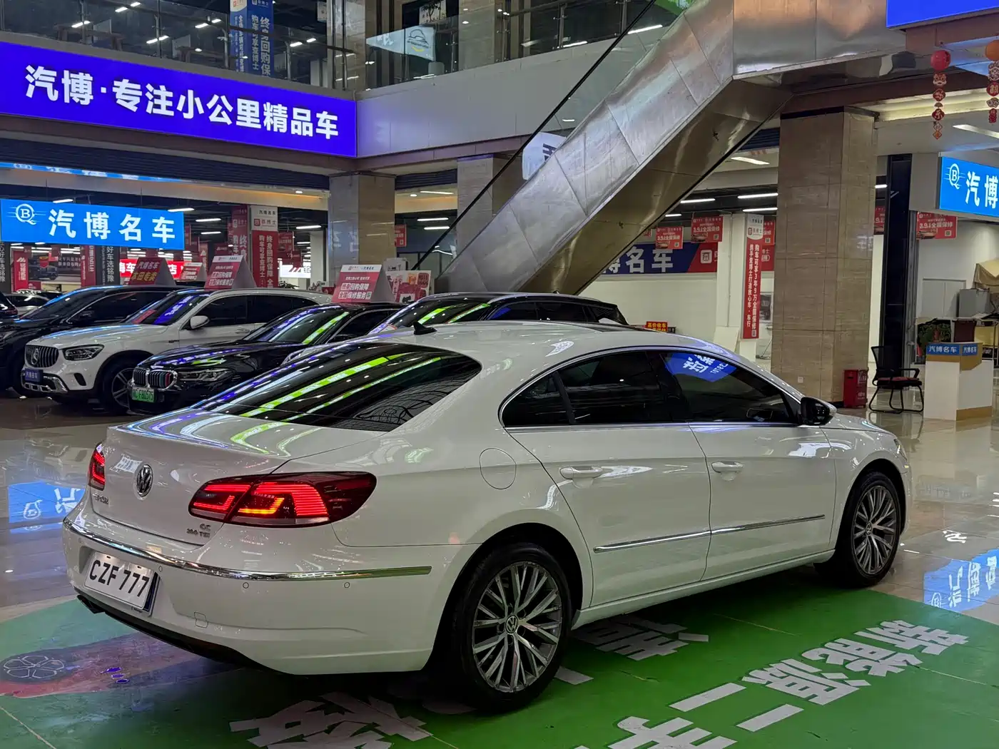 Volkswagen FAW-Volkswagen CC 2016 Model 1.8TSI Luxury фото 9